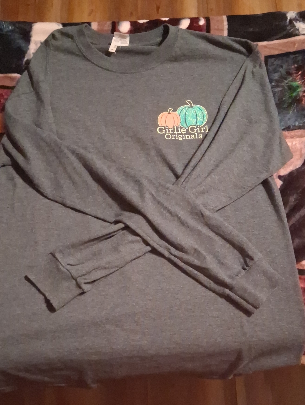 Gildan Women's Gray Long Sleeve Tee with Pumpkin Graphic